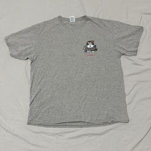 Gildan Gray Short Sleeve Men's Tee with Fed Ex Graphic